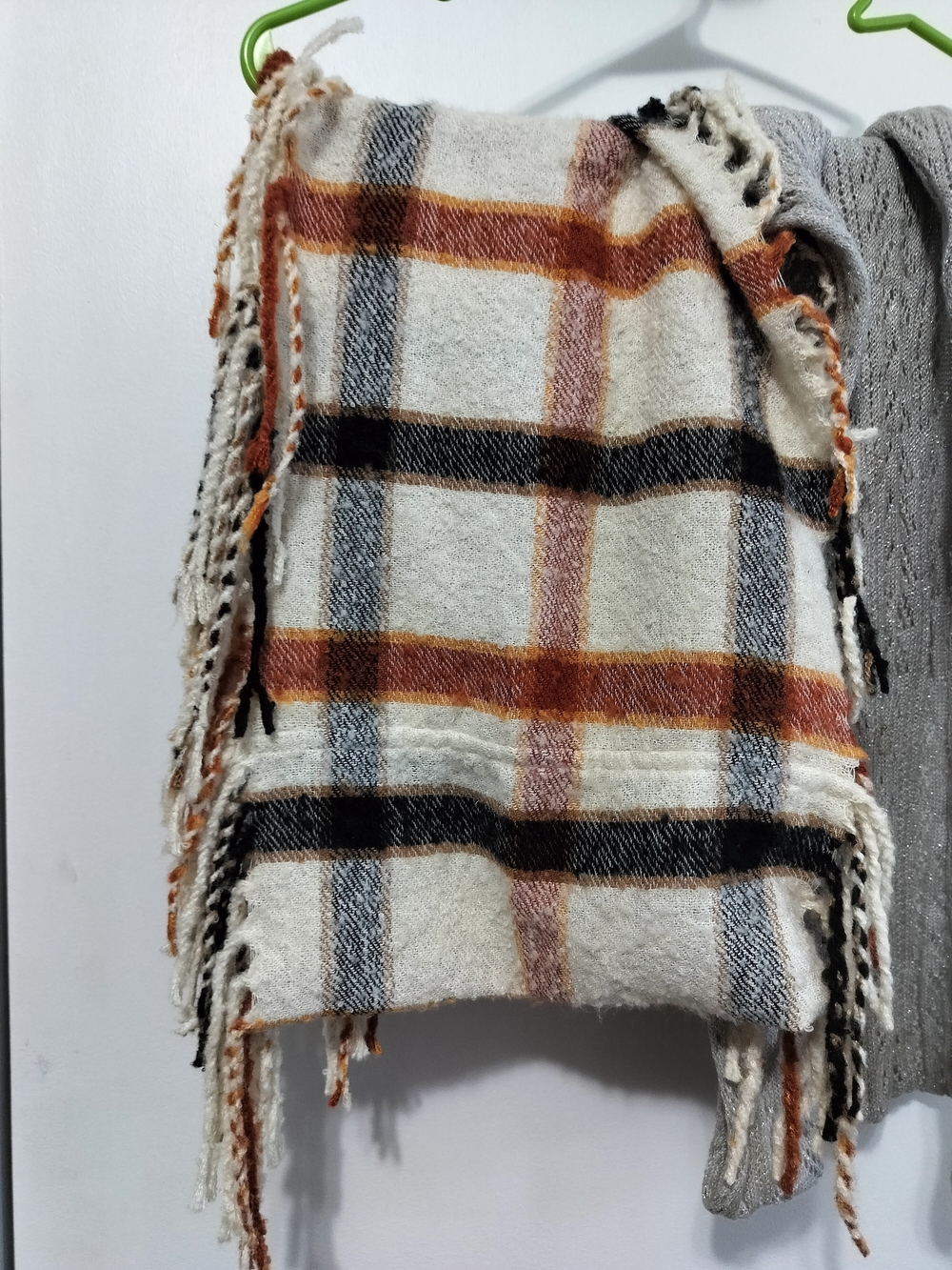 Cozy Plaid Throw Blanket in Cream and Rust